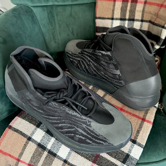 ADIDAS YEEZY Quantum Onyx Black SIZE 19 Sneakers Gorpcore Kidcore Basketball - Picture 2 of 16